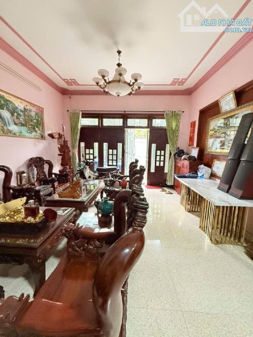NHÀ 4 TẦNG KIÊN CỐ – DT 198M² – VỊ TRÍ VÀNG GẦN TRẦN NÃO, QUẬN 2