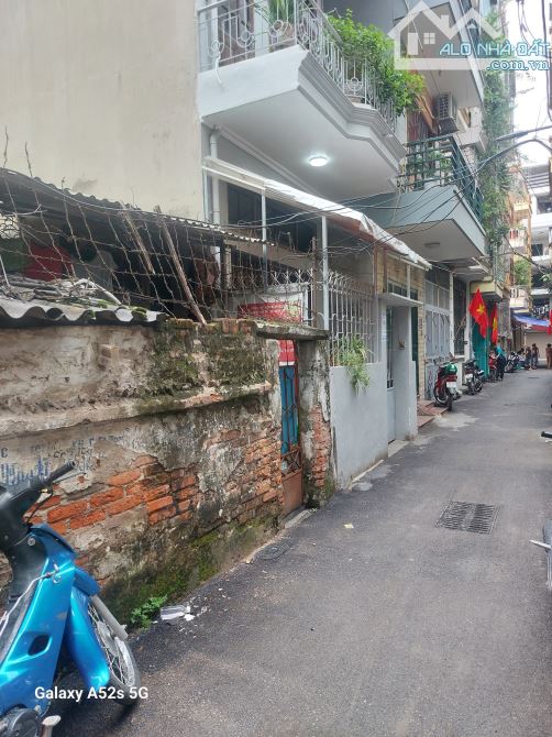 ĐẤT NGUYỄN KHÁNH TOÀN CẦU GIẤY NGÕ THÔNG CỰC THOÁNG GẦN PHỐ XÂY TÒA ĐẸP 105m MT 5.5m 21 Tỷ