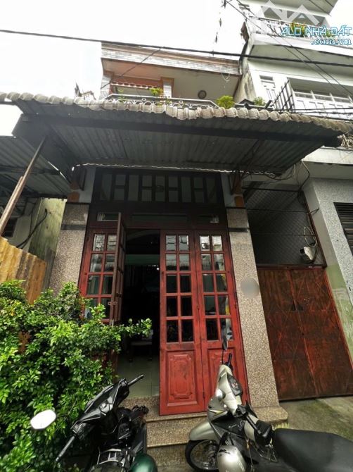 Bình Hoà 24 98M2, 3Lau ,hơn 4.tỷ , có thêm 6 phòng trọ,Bình Chiểu Thủ Đức