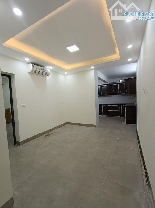BÁN CĂN HỘ TẬP THỂ T1 PHẠM NGỌC THẠCH NGUYỄN NGỌC DOÃN ĐỐNG ĐA - 80M 2PN - OTO ĐỖ CỬA