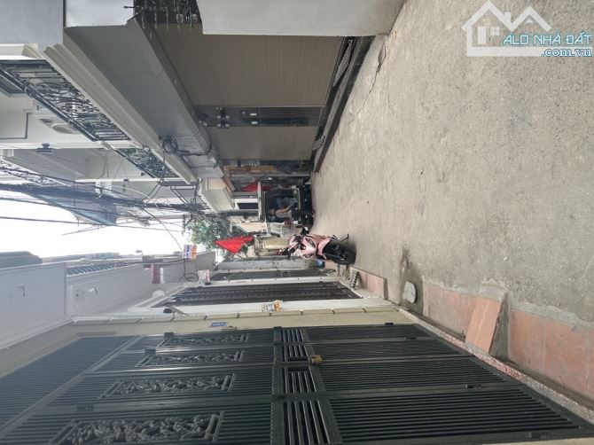 Bán nhà Đông Thiên. Vị trí đẹp - Ô tô đỗ cửa. Nhà 5 tầng - lô góc - full đồ - 11