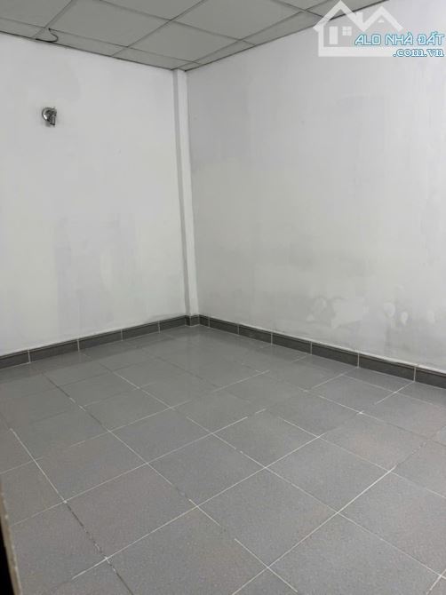 QUANG TRUNG, P10, GÒ VẤP - 2 TẦNG - 36M2 - 4.1 x 8.5 - 3.7 TỶ - 11