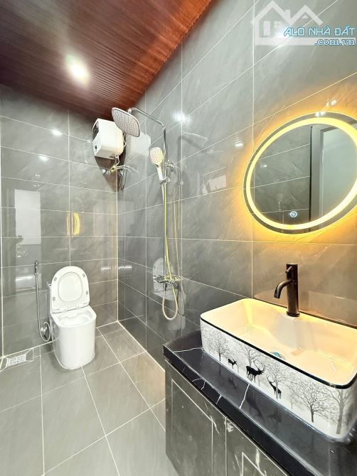 Nhà kiệt Bàu Hạc thông ra Hùng Vương Gần Big C - Full Nội Thất - 11