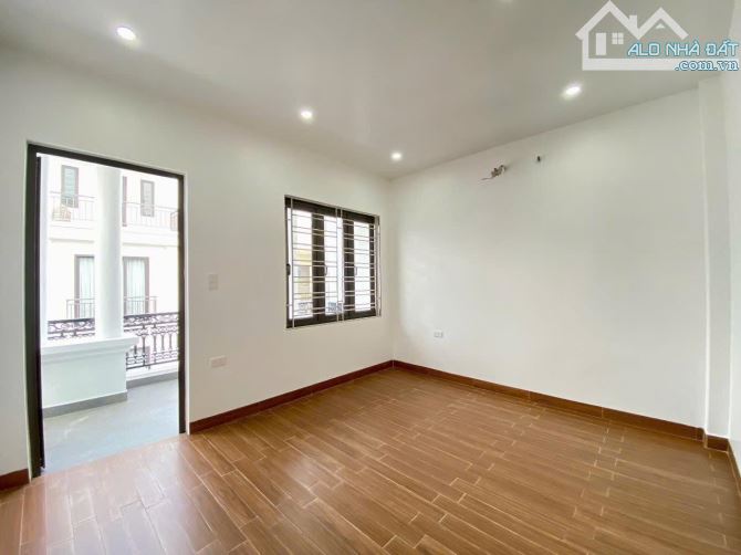 Bán nhà 5 tầng siêu đẹp có thang máy trong khu TĐC Xi Măng, Sở Dầu – Giá 5.9 tỷ - 11