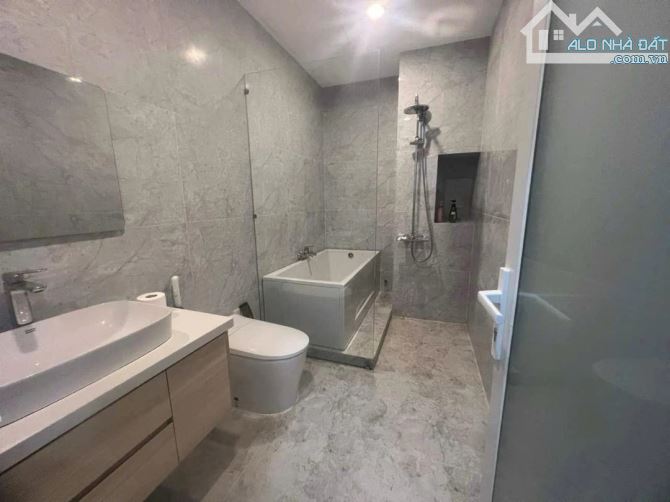 🔥BÁN NHÀ MẶT TIỀN 2 TẦNG- SÁT BIỂN- 75M2- GẦN HỒ TÙNG MẬU- CHỈ 5 TỶ X - 1