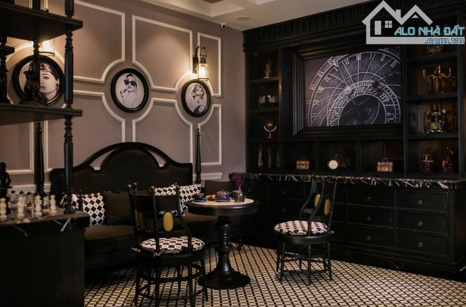 Giảm chào 50 tỷ - còn 968 tỷ - khách sạn mặt phố Hàng Gai - 375m2 - Doanh Thu 78 tỷ/năm