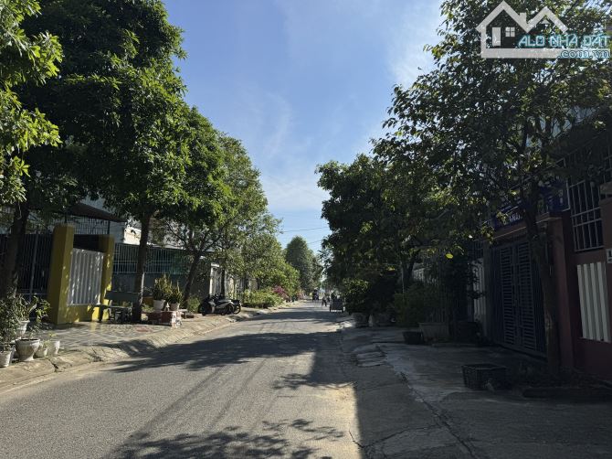 LÔ NGÔ ĐỨC KẾ- DT 246m2- GIÁ 3,x tỷ - 1