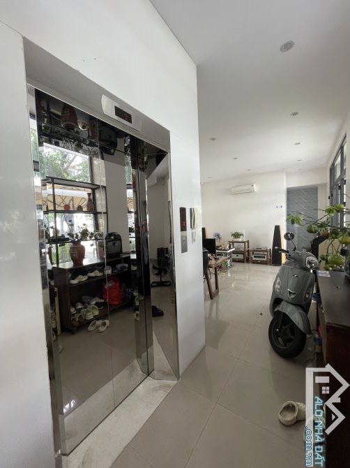Nhà 2 mặt tiền Trần Nhân Tông , đang có dòng tiền ổn định 60 triệu 1 tháng - 1