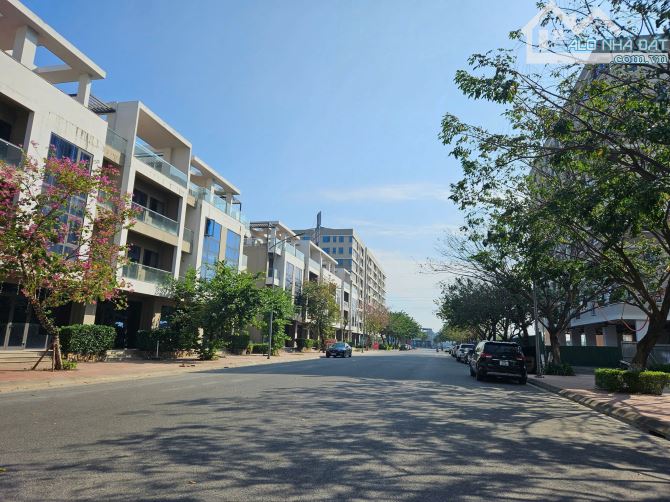 Bán Shophouse Ô Cách Yên Phong . dt 99m . mt 5,5m . hướng ĐN & TB . giá 7 tỷ - 1