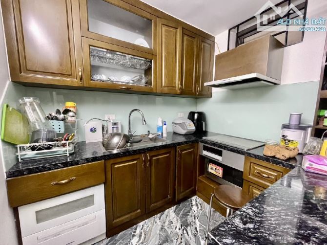 TRUNG TÂM HÀNH CHÍNH HOÀNG MAI, PHÂN LÔ 42M2, Ô TÔ ĐỖ CỬA, 4 TẦNG GIÁ 10,3TỶ