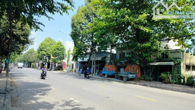 Cho thuê nhà 1T1L góc 2mặt tiền Bùi Hữu Nghĩa, P Biên Hoà. Gần Pouchen. Giá 6trieu/căn - 1