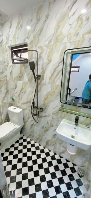 Bán nhà 3 tầng độc lập về ở luôn ngõ 69 chợ Con - 1