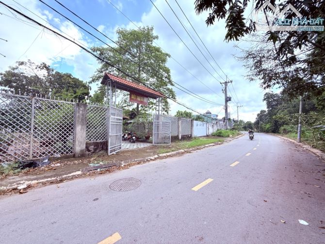 BIỆT THỰ SÂN VƯỜN NGHĨ DƯỠNG CAO CẤP 1.200M2 NGAY TRUNG TÂM SÀI GÒN. THANH LÝ GIÁ RẺ - 1