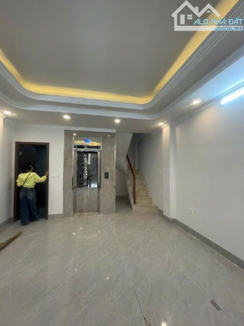SIÊU PHẨM PHÂN LÔ – 7 TẦNG THANG MÁY – FULL NỘI THẤT NHẬP KHẨU – SỔ HOA HẬU - 1