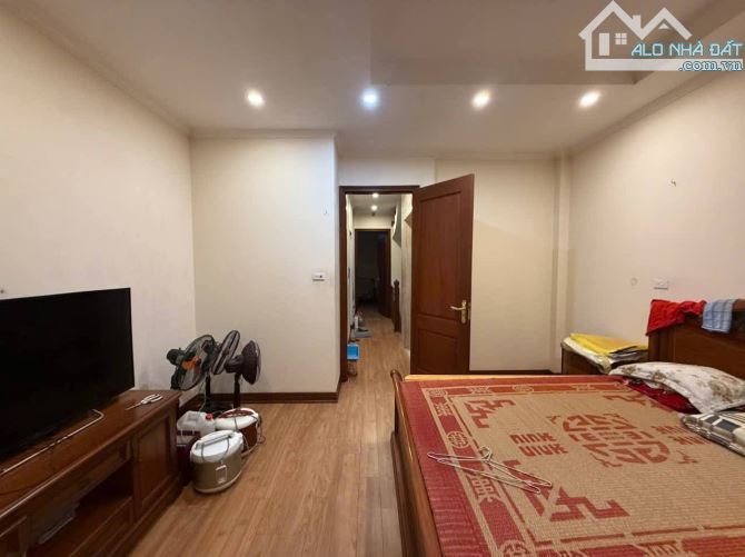 BÁN NHÀ LẠC LONG QUÂN NGÕ THÔNG OTO TRÁNH VÀO NHÀ DT50M2*6T THANG MÁY. CHỈ 13.5 TỶ - 1
