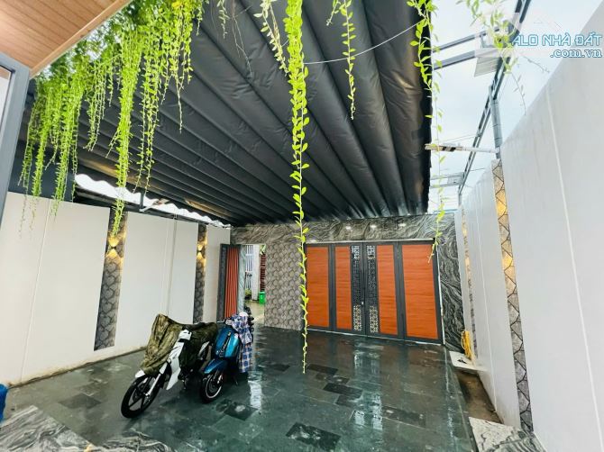 Bán gấp Biệt thự 300m2 P.Tân Phong, full thổ, 2ô tô, gần cây xăng 26, chỉ 8ty3 - 1