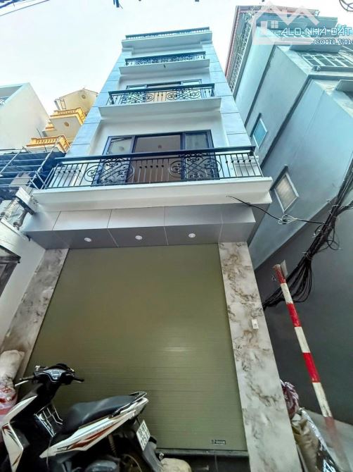 B.án Gấp Nhà Tây Mỗ_Miêu Nha, lô góc, 35m2, 5 tầng, ngõ nông gần ô tô, gần vincom mege - 1