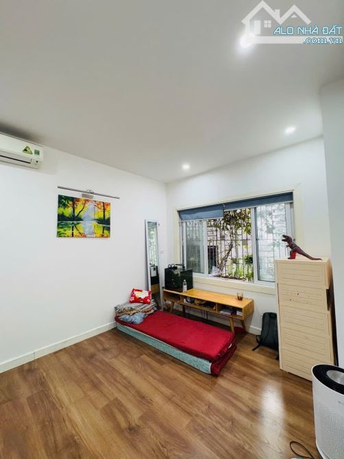 Siêu phẩm - lô góc, Dịch Vọng Hậu, mặt tiền 5m, 42m2, 5 tầng, 9.x tỷ - 1