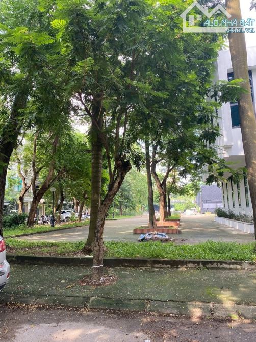 Nhà riêng Văn Quán phân lô khu đô thị 5 tầng kinh doanh 65m gara oto 17 tỷ - 1