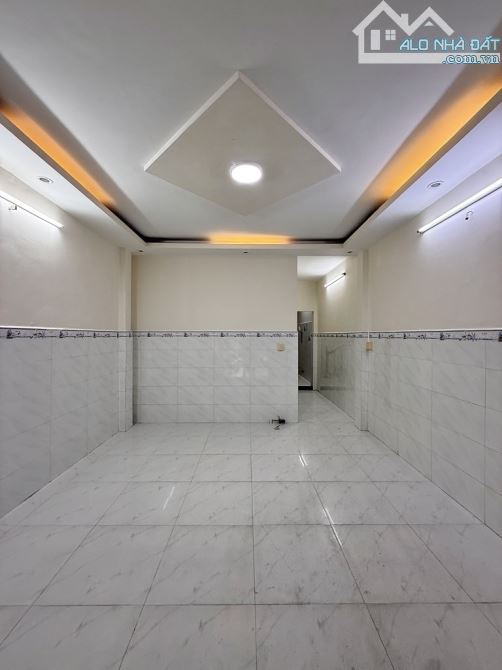 Bán nhà 2 tầng 48m² (4x12), Liên Khu 8-9, Gần Lê Văn Quới, Ngã Tư 4 Xã, Chỉ hơn 4 tỷ - 1