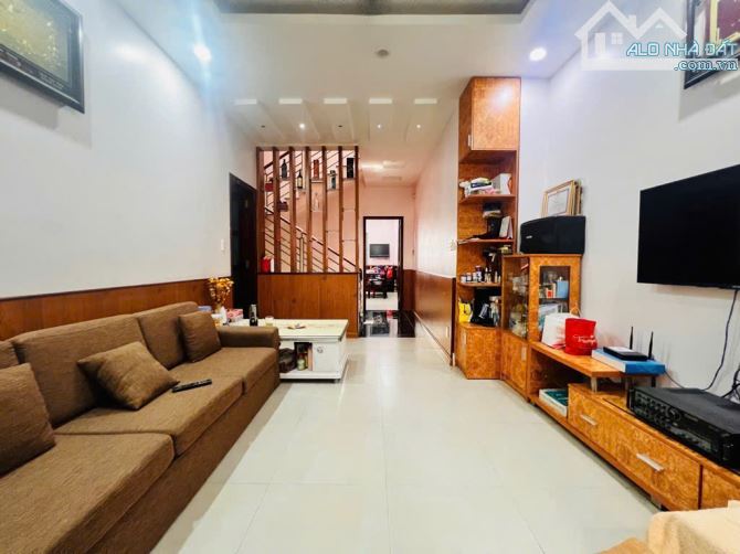 Chỉ 7.9tỷ có nhà sân vườn 80m2, 2 tầng ngang 6m, đối diện vincomplaza Saigon res nguyễn xi - 1