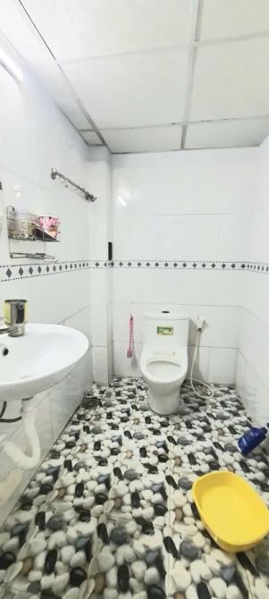 BÁN NHÀ GIÁ TỐT 4.6 TỶ NGAY TRỤC ĐƯỜNG NGUYỄN VĂN LUÔNG Q6 DIỆN TÍCH LỚN - 1
