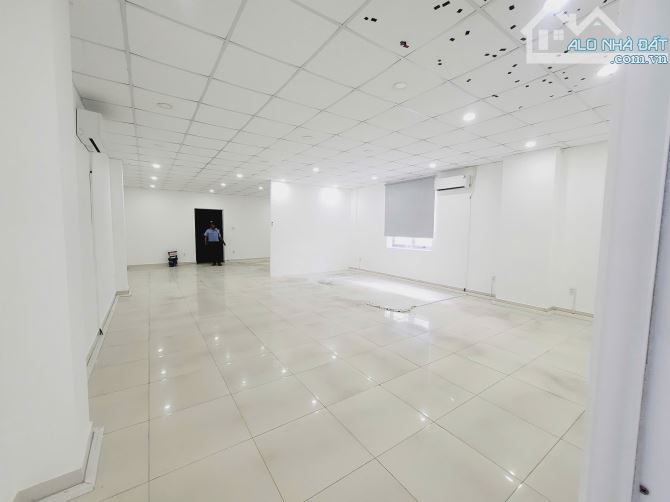 THÀNH -7M NGANG CHO THUÊ - 700m - có TẦNG CÓ HẦM XE - 1