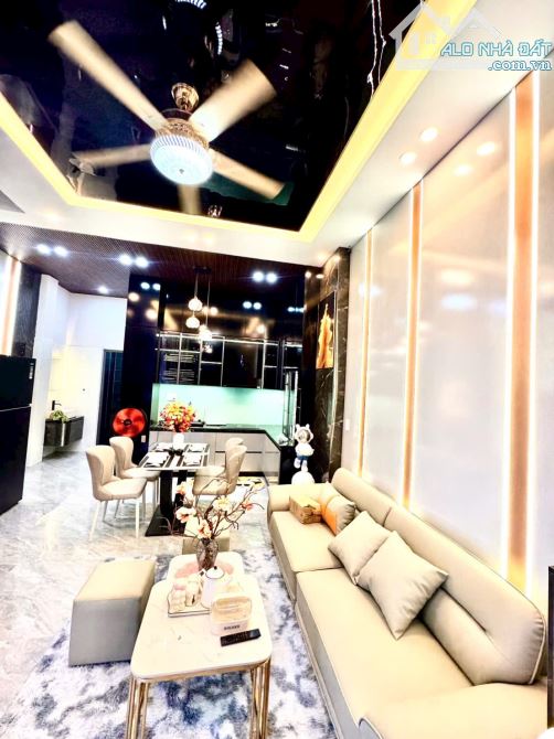 Bán nhà đẹp 3 tầng, kiệt đường Bàu Hạc 1, Vĩnh Trung, Thanh Khê. DT 54m2. Giá 5.45 tỷ - 1