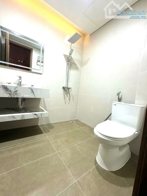 Bán nhà 6 tầng, 450m2 sàn xây dựng, khu đấu giá Lai Xá, đường nhựa, vỉa hè, thang máy. - 1