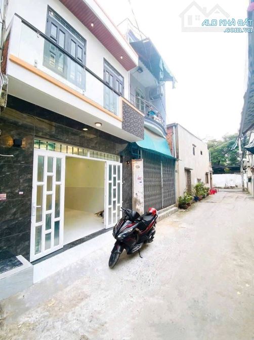 🏡NHÀ 1 TRÊT 1 LẦU NGAY TRUNG TÂM Q8 GIÁ CHỈ  2TỶ1 - KHU DÂN CƯ HIỆN HỮA THOÁNG MÁT - 1