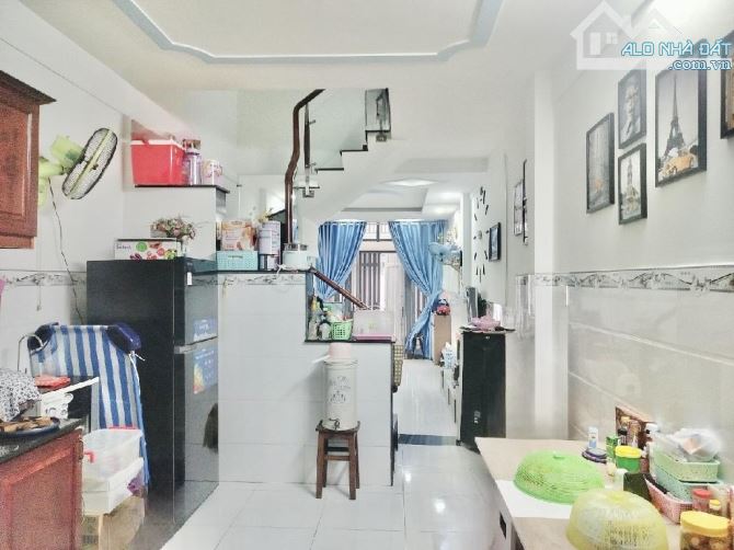 TÂN BÌNH, Ô TÔ ĐỖ CỬA , SÁT MẶT TIỀN, 51M2, 2 TẦNG MỚI Ở LIỀN,  HOÀN CÔNG ĐỦ CHỈ 5tỷ2 - 1