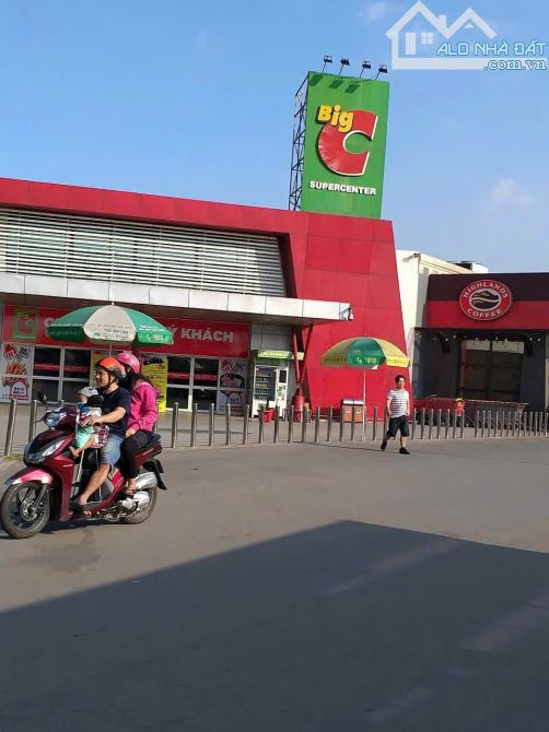 Sở hữu lô đất ngay cạnh nút giao thông lớn thứ 2 TP HCM, cạnh TTTM BigC, nhà ga Metro số 1 - 1