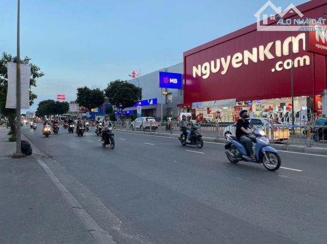 Bán nhà mặt tiền Nguyễn Oanh gần chợ Căn Cứ 26 - Kết cấu 3 tầng DT 4.7x17 vuông đẹp - 1
