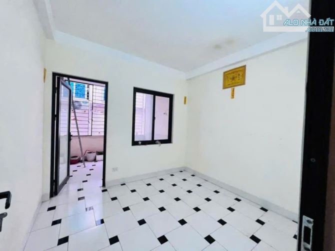 Mỹ Đình - Nam Từ Liêm - 30m2 - 5 tầng - 3 ngủ - 7,5 tỷ - 1