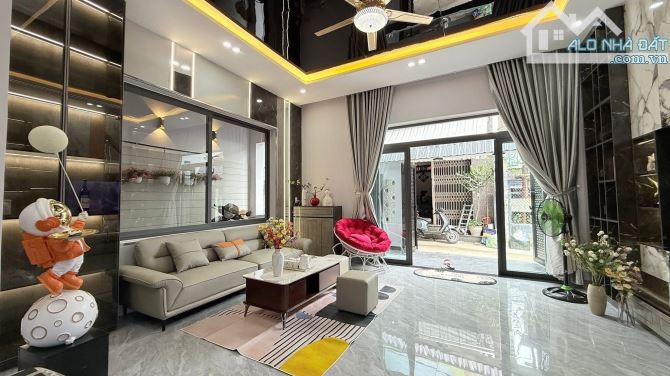 Nhà kiệt Bàu Hạc thông ra Hùng Vương Gần Big C - Full Nội Thất - 1