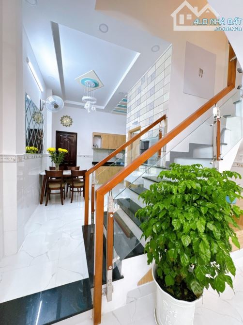 Phạm Văn Chiêu - Siêu Phẩm - Hẻm Sạch Sẽ - 1