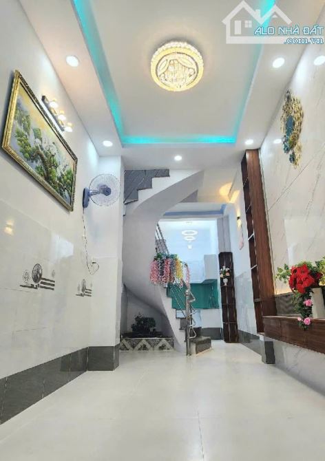 Nhà Mới 4 Tầng, 5PN, Ngay Trung Tâm Quận 8, Đường Tùng Thiện Vương, Chỉ 4,85 tỷ - 1