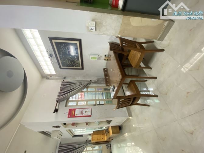 BÁN NHÀ CĂN GÓC NGUYỄN VĂN ĐẬU - BÌNH THẠNH - 4 TẦNG - 5.4M × 10M - 9.X TỈ - 1