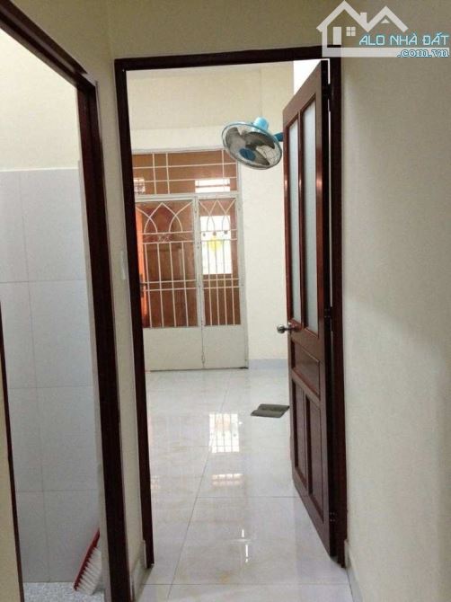 Cho thuê nhà Đường Tân Hương Gần Chợ Tân Hương DT 4x8 nhà cấp 4 - 1