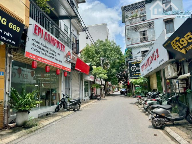 Hàng đầu tư ngon, Bán nhà Trâu Quỳ 6 tầng thang máy, Dòng tiền 130tr/ th - DT 220m2 2x tỷ - 1