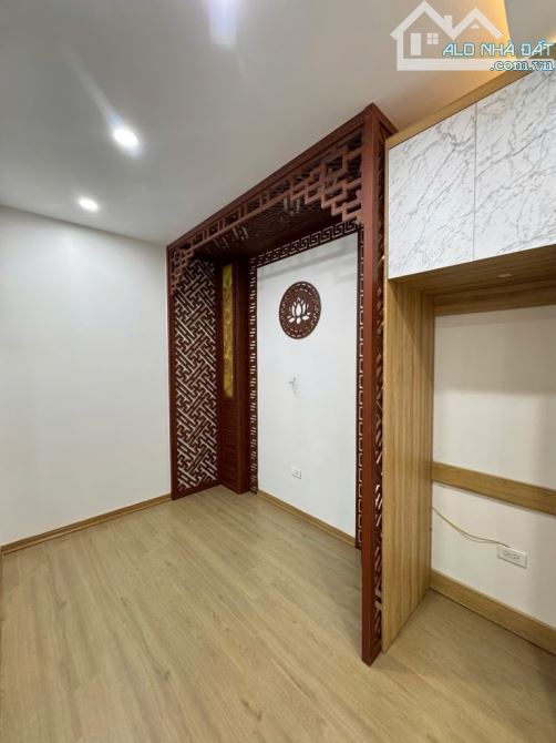 ĐỨC GIANG - BÌNH MINH GARDEN- LÔ GÓC THANG MÁY - Ô TÔ - CÁCH 15M RA Ô TÔ TRÁNH. 10.5 TỶ - 1