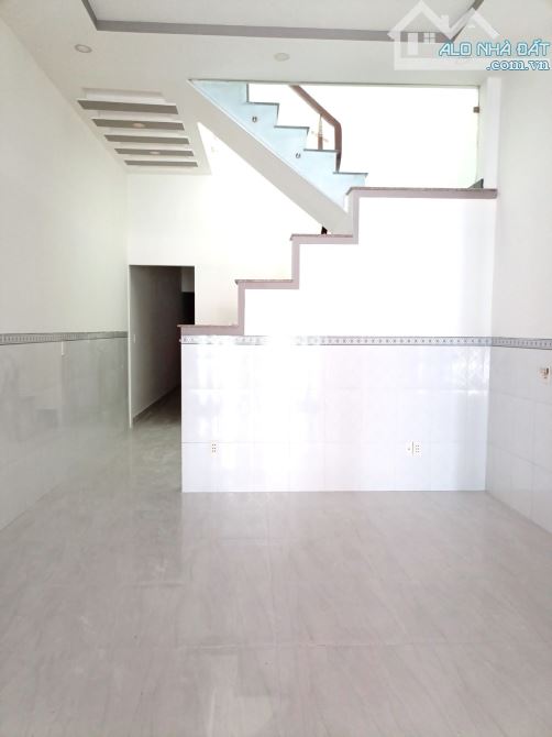 NHÀ 152M² x 2 TẦNG, MẶT TIỀN SỐ - LÊ VĂN THỊNH, Q.2 - 1