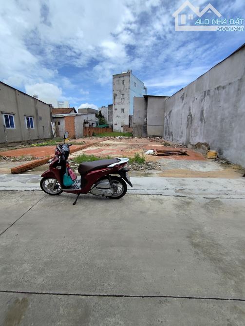 ĐẤT 2/NGẮN NGUYỄN VĂN BỨA - 145M2, NGANG 6.8M RẤT BỀ THẾ - XE HƠI TỚI ĐẤT - XUÂN THỚI SƠN, - 1