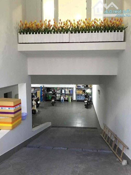 Biệt thự Bình Phú 8x16 1 hầm 2 tầng giá chỉ 16.8 tỷ thương lượng - 1