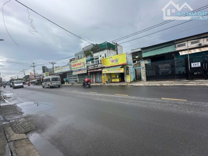 Bán nhà mặt tiền 30x55m giá 57 tỷ Đường Phan Văn Đối - 1