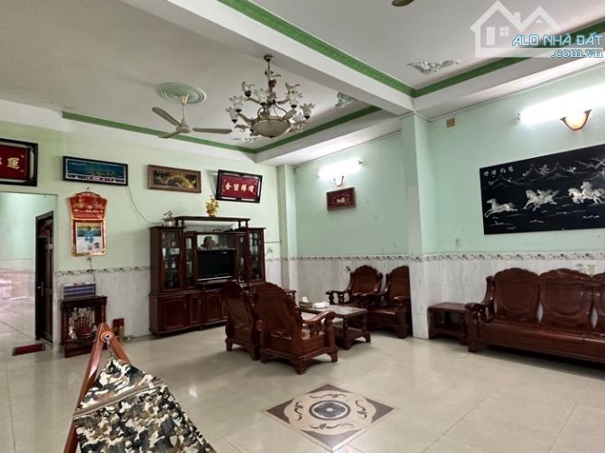 Bán gấp nhà MTKD Bùi Minh Trực, xe hơi ngủ nhà, 190m2, ngang hơn 6m, SHR, HCĐ, chỉ 23.5tỷ. - 1