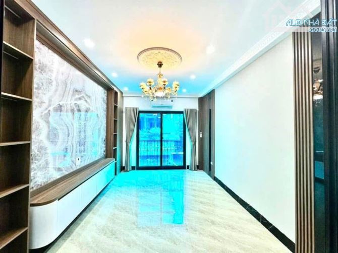Bán nhà phân lô Cổ Nhuế ở ngay 35m 6 tầng thang máy, lô góc , nở hậu nội thất đẹp 7 tỉ x - 1