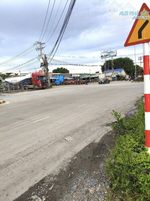 Lô Đất Mặt tiền thổ cư đường 20m NGUYỄN THỊ TƯ, Quận 9, Diện tích 1.510m2 (20 x 75). - 1