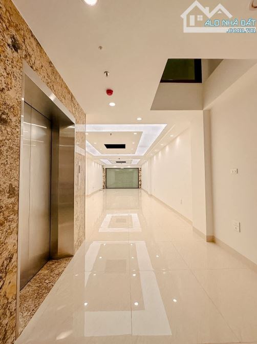 BÁN TOÀ VĂN PHÒNG MẶT PHỐ NGUYỄN KHANG 85m2x8T THANG MÁY - 69.6 TỶ - PCCC ĐẦY ĐỦ - VỈA HÈ - 1