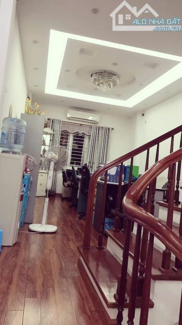 VŨ NGỌC PHAN–ĐỐNG ĐA–LÔ GÓC 2 THOÁNG–50M²–5 TẦNG–12 TỶ–NGÕ THÔNG KINH DOANH - 1